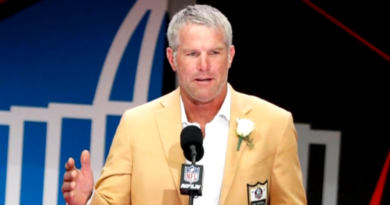 Former quarterback Brett Favre reveals Parkinson’s diagnosis