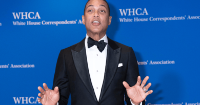 Don Lemon: 'I'm not a Democrat'