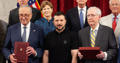 Ukrainian President Volodymyr Zelenskyy to meet this week with U.S. senators