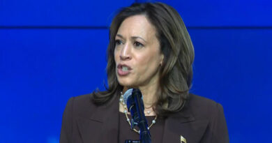 Harris campaigns in Philadelphia as Trump rallies in New York City