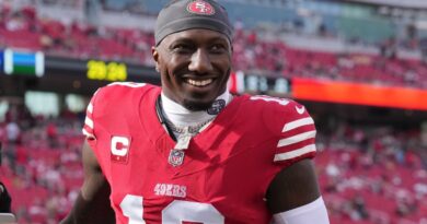 Source: Niners WR Deebo Samuel (pneumonia) out of hospital