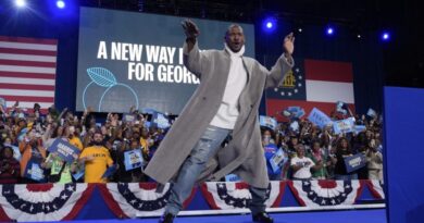 Harris joins forces with Usher on campaign trail in Georgia