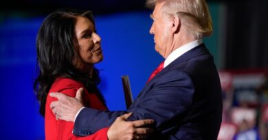 Tulsi Gabbard says she's joining the GOP at Trump rally in North Carolina