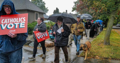 Catholics hold ‘Rosary Rally’ outside Gretchen Whitmer’s house