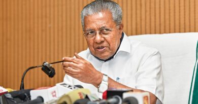 Kerala | Pinarayi faces the heat