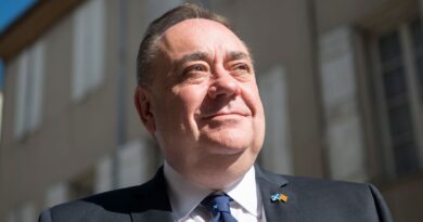 Alex Salmond’s cause of death confirmed as heart attack, Alba Party says | Politics News