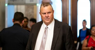 Democrats fight for Tester in Montana as Sheehy pulls away