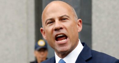 Federal appeals panel says suspended lawyer Michael Avenatti should be resentenced