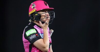 Alyssa Healy out of WBBL, faces race to be fit for India series