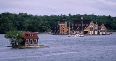 Just Room Enough Island spans just around 3,300 square feet