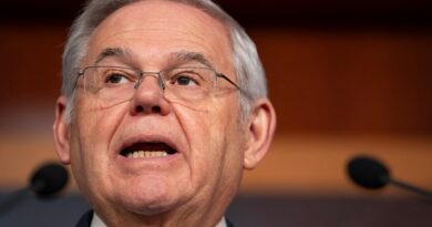 Bob Menendez attorneys question prosecutors over 'deeply troubling' error showing jurors improper evidence