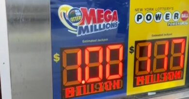 Mega Millions jackpot hits $1 billion for Christmas Eve drawing