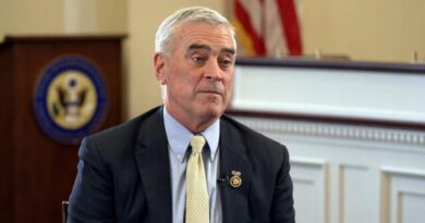 Congressman who saved a life on the job retires