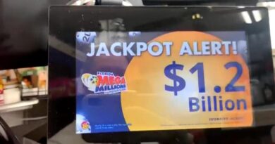 Winning ticket for $1.22 billion Mega Millions jackpot sold in California