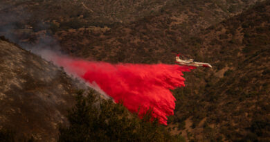 Pilots Battling L.A Fires Face Heat, Turbulence, and High-Pressure Risks