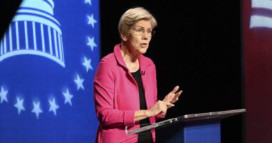 Warren: Trump expansion talk a distraction from nominees