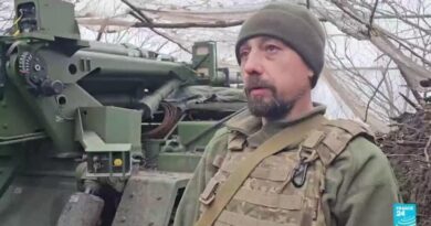 War in Ukraine: Commander admits 'problems' in army unit