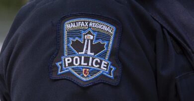 6-year-old child stabbed downtown Halifax by 19-year-old woman: Police