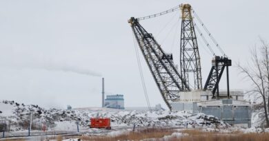 Canada’s economy shrank 0.2% in February, but signs point to growth in March: StatsCan