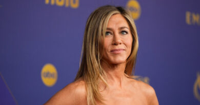Mississippi Man Is Charged With Stalking Jennifer Aniston