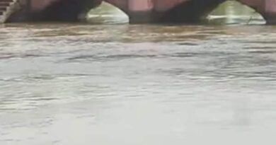Cop Jumps Into Hindon Canal Ghaziabad In Bid To Save Woman From Alleged Suicide, Dies