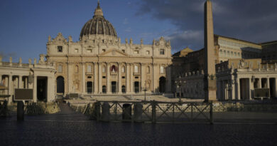 Cardinals set for second day of conclave to choose a new pope