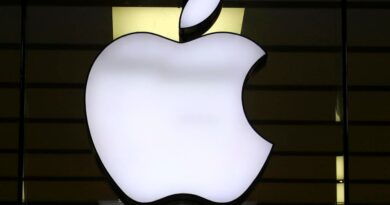 Apple violated injunction in antitrust case, judge finds