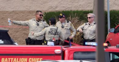 1 killed, at least 3 injured in shooting in Las Vegas gym; suspect dead, police say