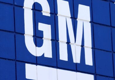GM recalls nearly 600,000 trucks and SUVs over risk of engine failure