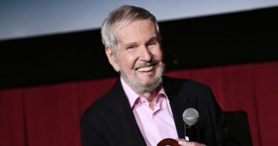 Robert Benton, prolific filmmaker known for “Bonnie and Clyde” and “Kramer vs. Kramer,” dies at 92