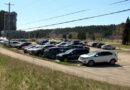 City of Calgary to charge for parking at Edworthy Park, paving plans concern residents – Calgary