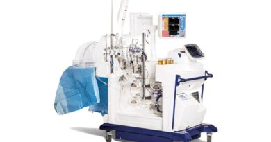 Machine that keeps donated lungs outside the body approved for health service use