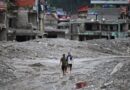 Nepal on high alert for fresh flooding after river levels rise as death toll passes 900