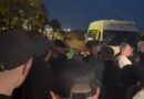 Portsmouth LIVE: Protesters clash with riot police after '140 migrants arrive on dinghy'