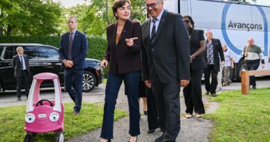 Quebec parties target health care, affordability and debate referendum as election looms