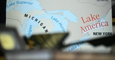 MapQuest tops Apple App Store after refusing to change Lake Ontario to “Lake America”